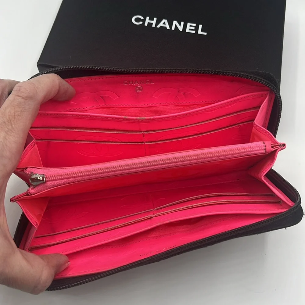 Chanel Cambon Qulted Zip Around Wallet - Picture 12 of 16